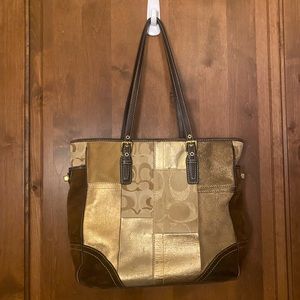 Authentic G0771-F11409 Coach Tote Handbag